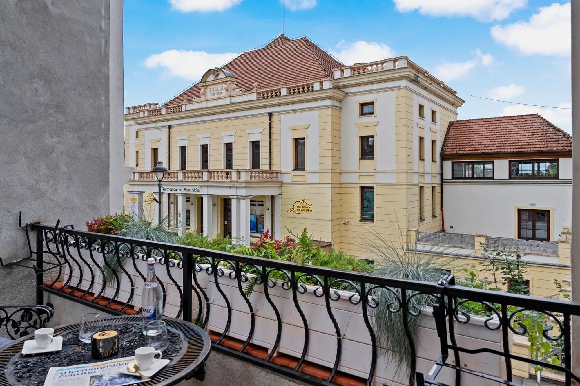 Gela's Terrace דירה סיביו