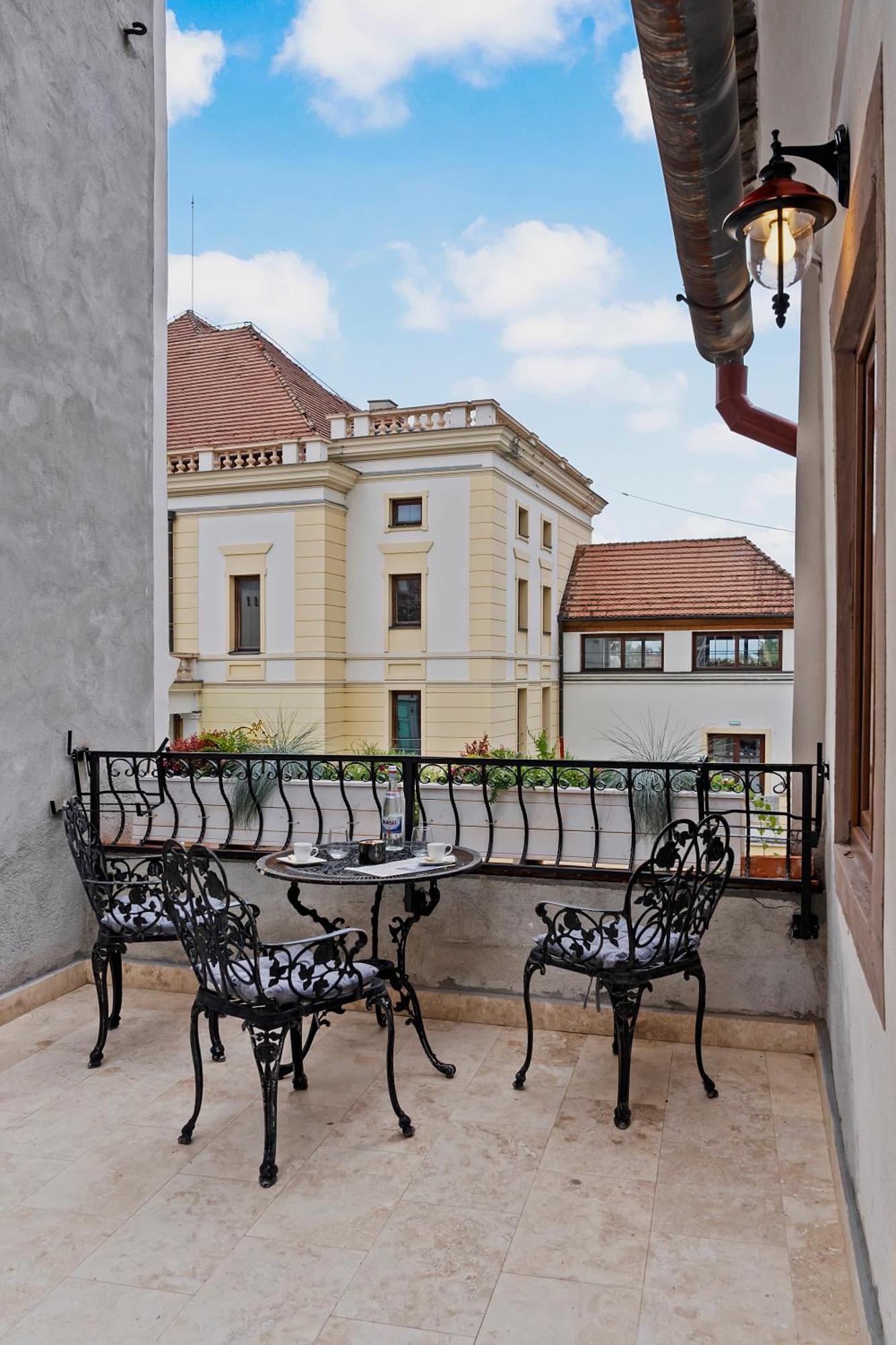 Gela's Terrace דירה סיביו